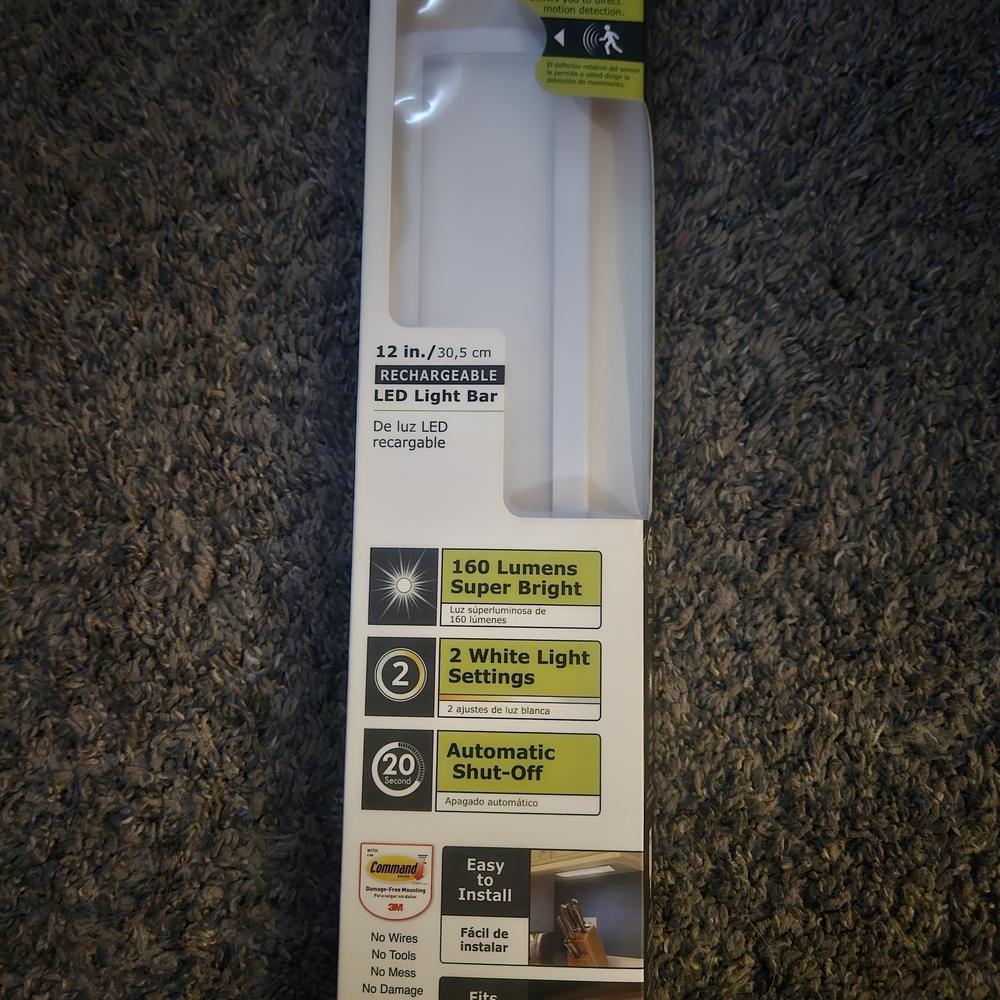 Good Earth Rechargeable LED Light Bar - White